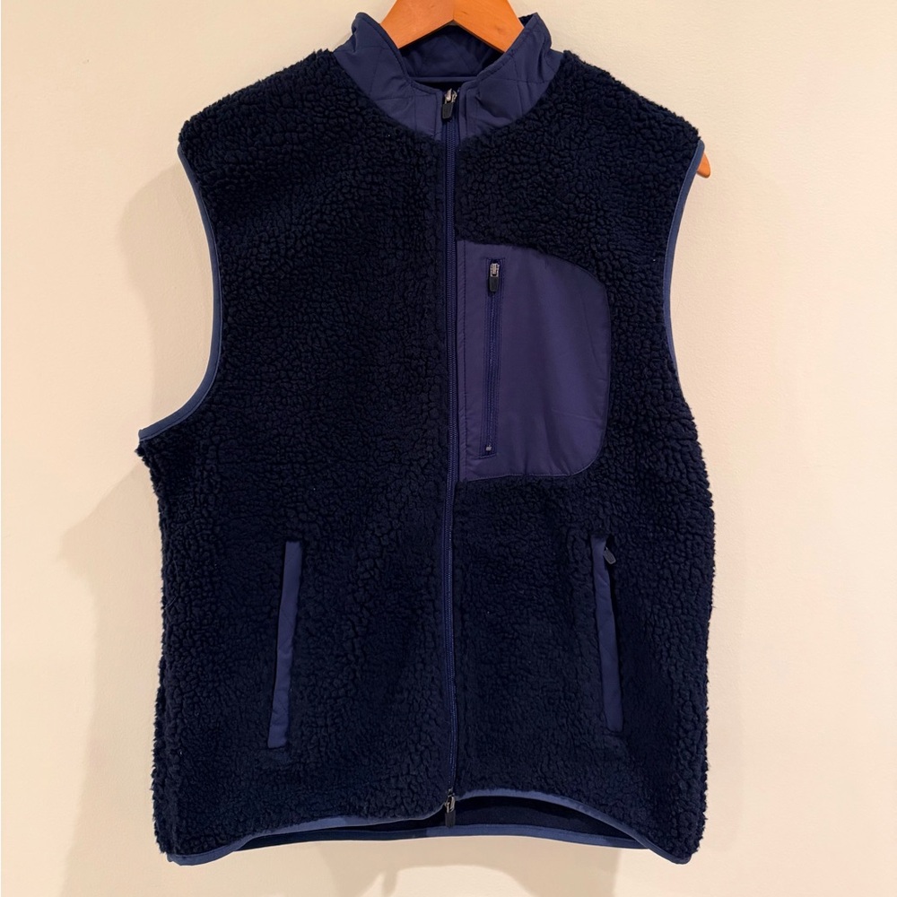 Men’s Johnnie-O Sherpa Vest Navy - in Twilight